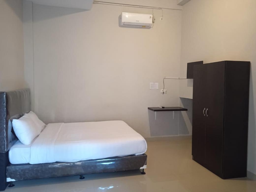 Oyo 1653 Fajar Residence Pekanbaru Kültér fotó