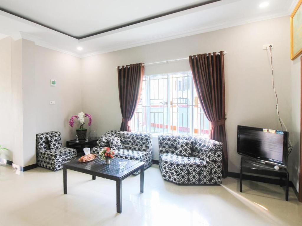 Oyo 1653 Fajar Residence Pekanbaru Kültér fotó